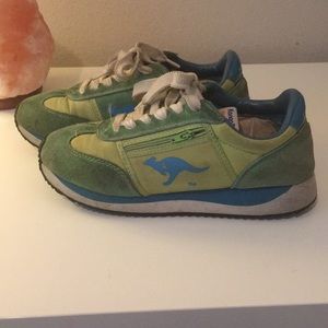 Vintage Lime green KangaROOs with secret zipper